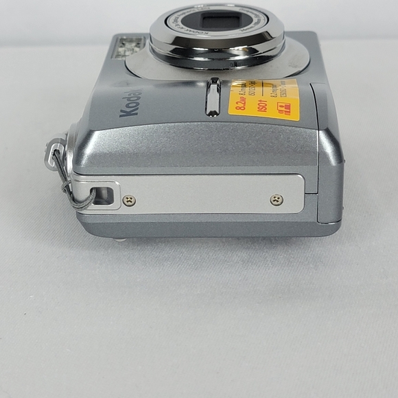 Kodak EasyShare C813 8.2 Megapixels Digital Camera Silver 1GB SD TESTED WORKS - Picture 11 of 13